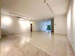Garden Apartment (D10), Apartment #594177931